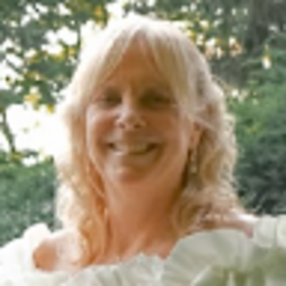 Meet your Posher, Louann